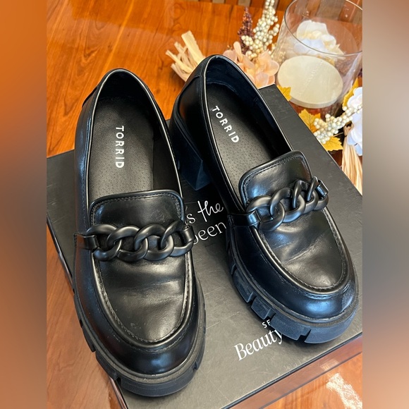 Torrid Faux Leather Lug Chunky Platform Heeled Slip On Black Loafers - Picture 1 of 9